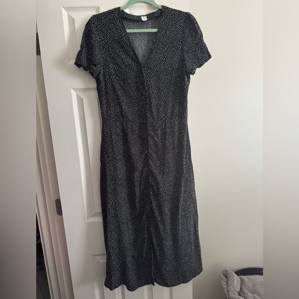 GAP Black and White Midi Dress